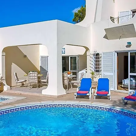 Sleeps 8 With Pool And Air Con *