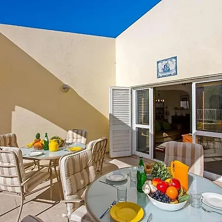 Sleeps 8 With Pool And Air Con Vila Vilamoura
