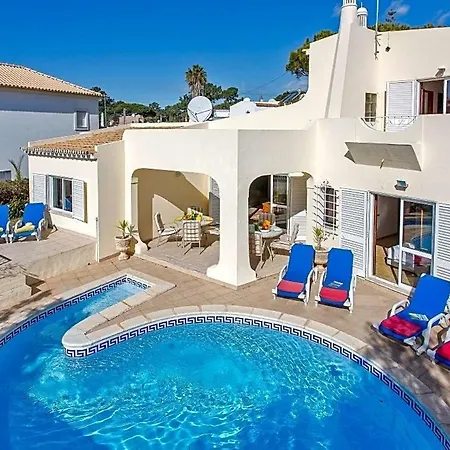 Sleeps 8 With Pool And Air Con Vila Vilamoura