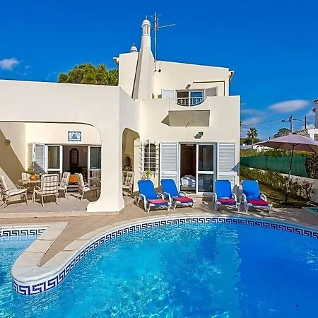 Sleeps 8 With Pool And Air Con Villa