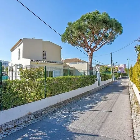 Sleeps 8 With Pool And Air Con Villa